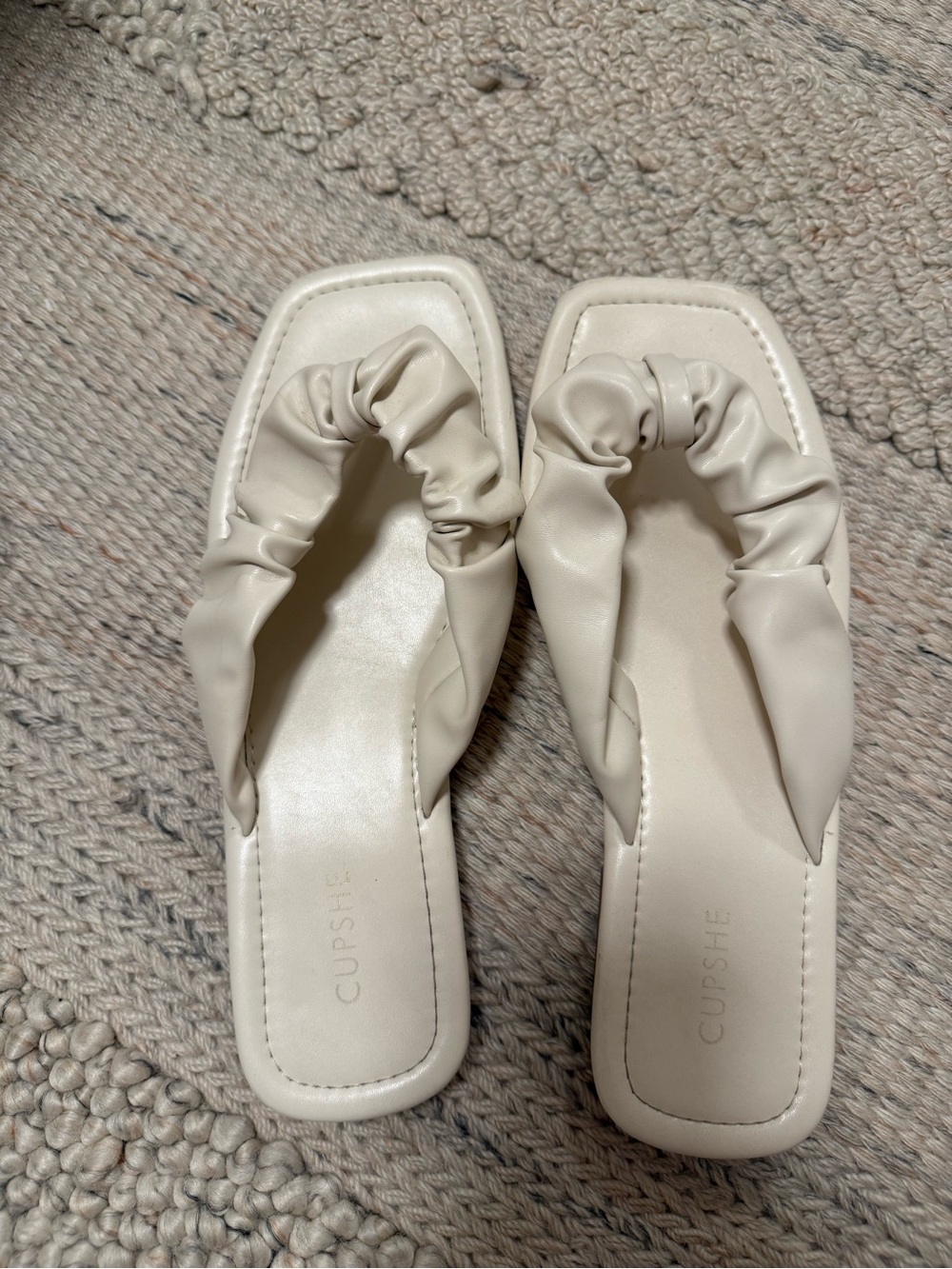 Cupshe White Ruched Square-Toe Slide Mules - Picture 2 of 4